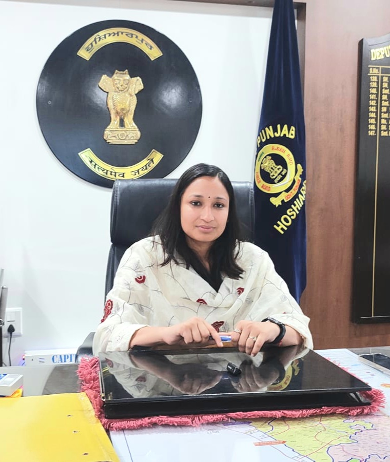 Control room - Deputy Commissioner has been established at the block level to provide information about agricultural machinery available for stubble maintenance
